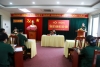 Đồng chí Trung tá Hà Trọng Sức, Phụ trách Ban Biên tập xuất bản phát biểu tại hội nghị.